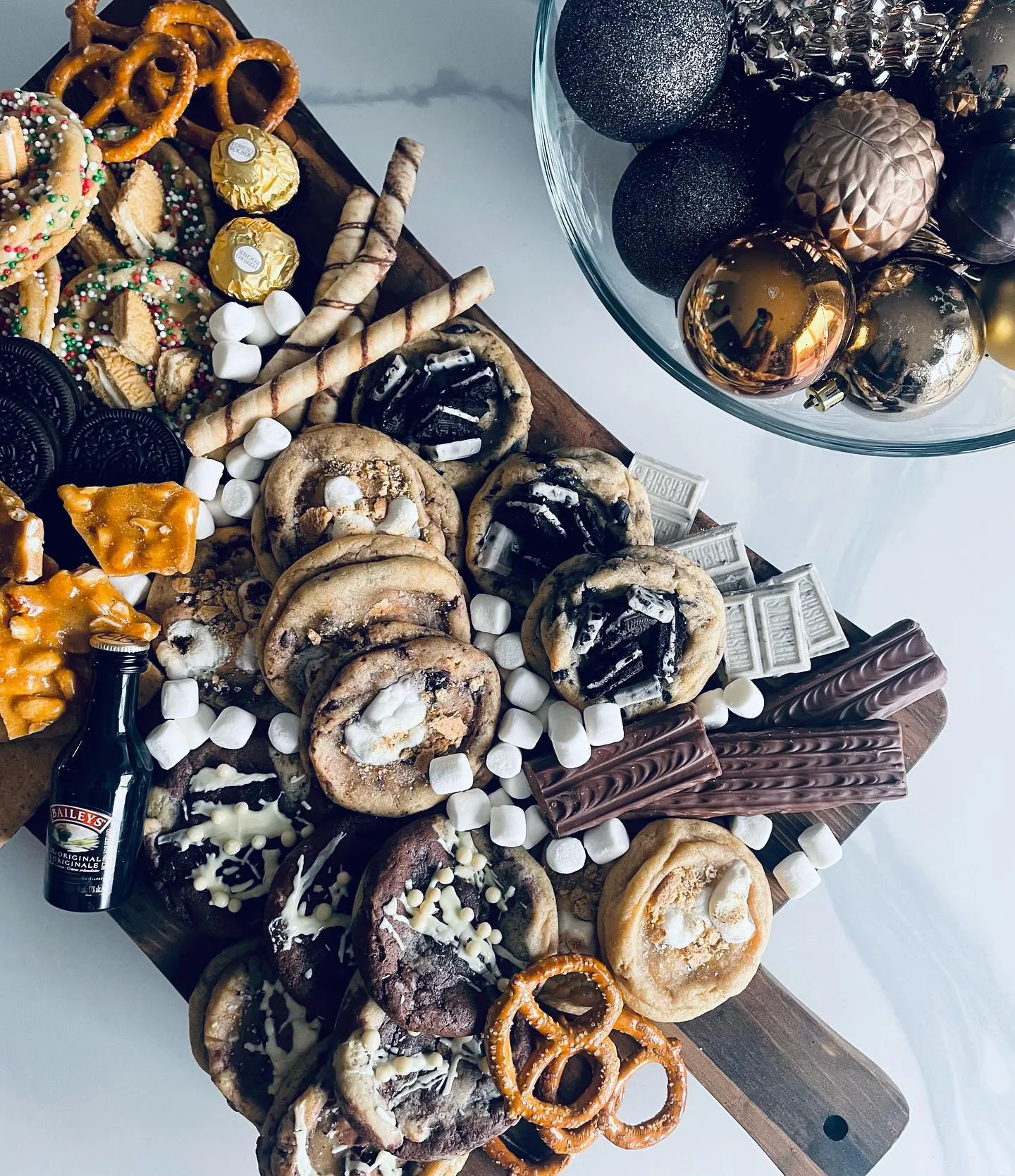 Christmas dessert grazing board